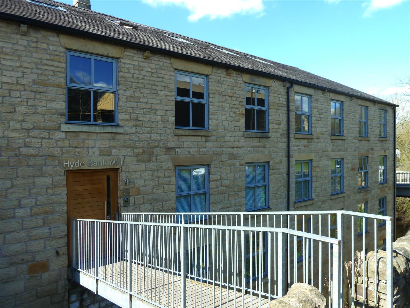 2 Bed Apartment To Rent - Main Image